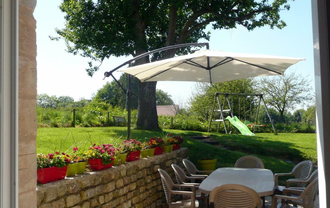 Gite De La Cour Vautier Mandeville-en-Bessin ภายนอก รูปภาพ